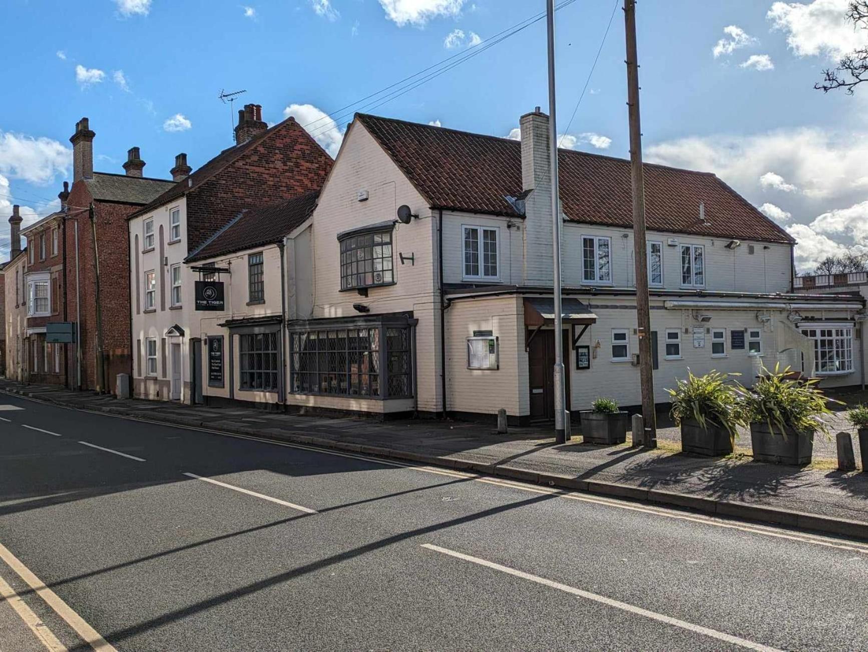The Tiger - Formerly Cassia Rooms Worksop Exterior foto